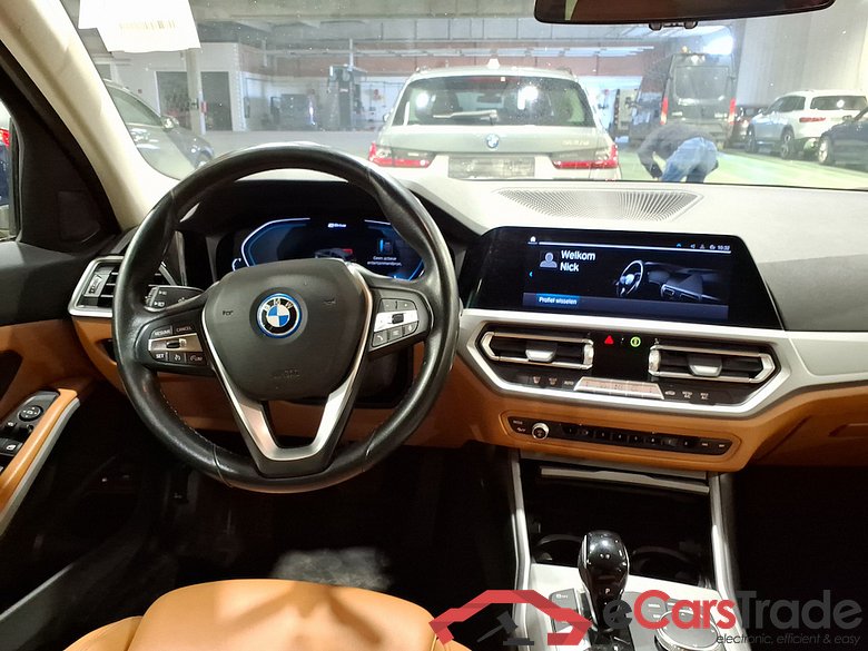 BMW 330e Plug-In Hybrid Aut. LED-Xenon LC-Pro Navi Hi-Fi Sport-Leather KeylessGo Camera Klima PDC ... #5