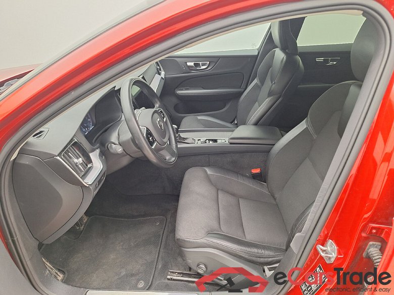 Volvo, V60 '18, Volvo V60 D3 Geartronic Momentum Pro 5d #3