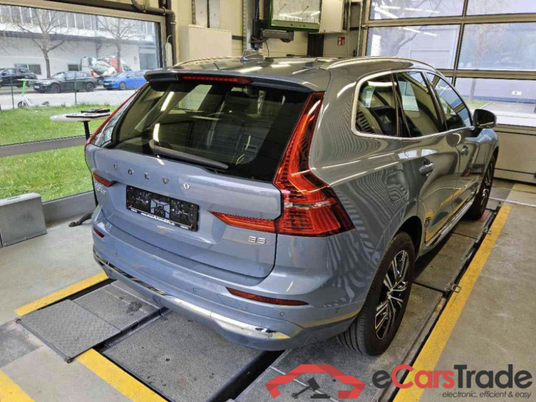 Volvo XC60 (03.2017->) DE - SUV5 B5 (Benzin) 2WD EU6d, Inscription Mild-Hybrid (EURO 6d), (Facelift) 20 #3