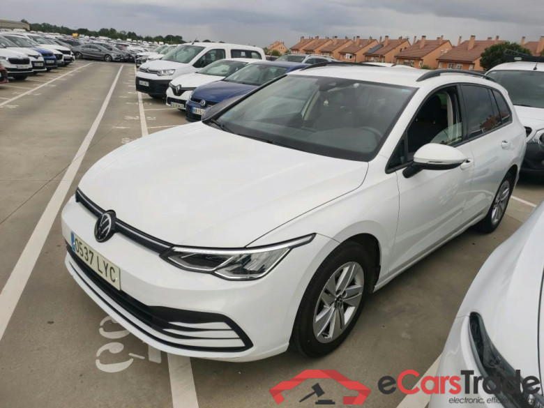 VOLKSWAGEN Golf / 2020 / 5P / familiar Life 1.0 eTSI 81kW (110CV) DSG Variant #1