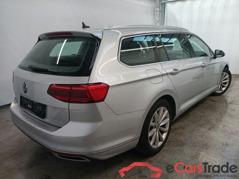 Volkswagen Passat Variant 2.0 TDI SCR 110kW DSG7 Elegance Business 5d #2