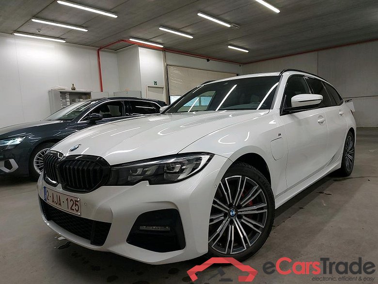 BMW - BMW 3 TOURING 330e 292PK M Sport Pack Business Plus With Heated Seats& Travel & Towing Hook * HYBRID *