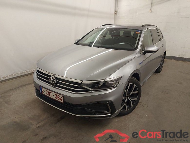 Volkswagen Passat Variant 1.4 TSI DSG6 GTE Business 5d