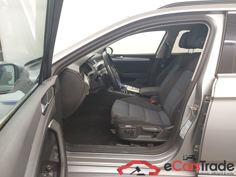 Volkswagen Passat Variant 1.4 TSI DSG6 GTE Business 5d #3