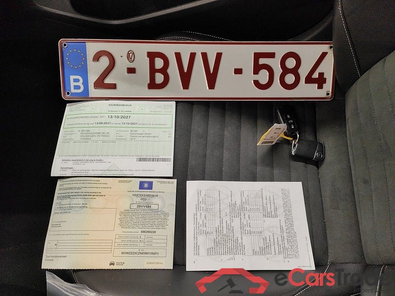 Volkswagen Passat Variant 2.0 TDI SCR 110kW DSG7 Elegance Business 5d #4