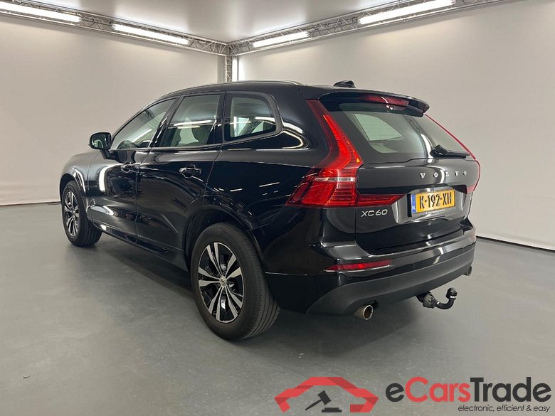 VOLVO XC60 2.0 B5 Momentum Exclusive #3