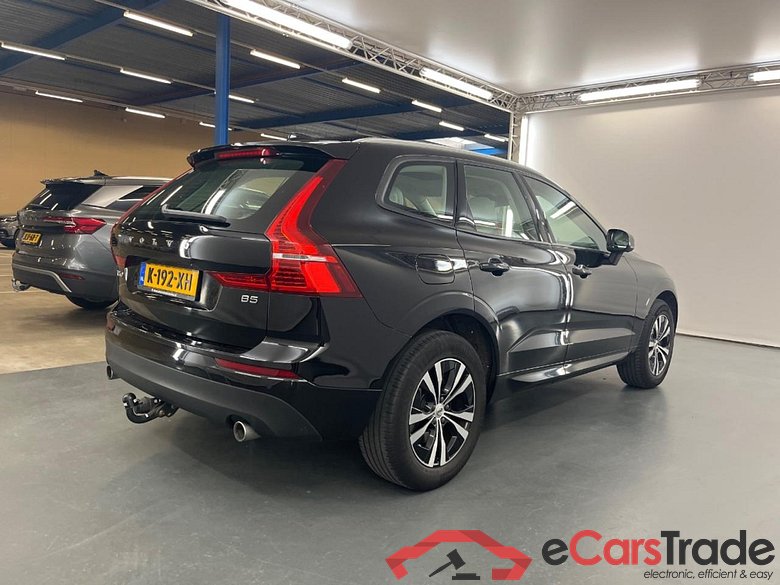 VOLVO XC60 2.0 B5 Momentum Exclusive #4