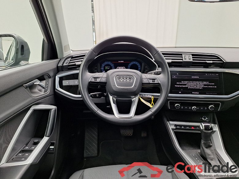Audi, Q3 '18 PHEV, Audi Q3 45 TFSI e S tronic 5d #5