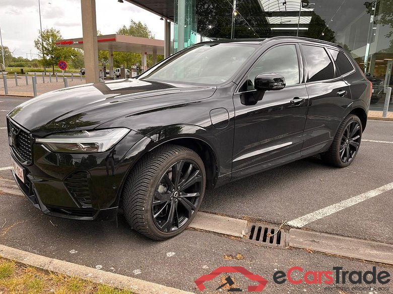 VOLVO XC60 2.0 T8 PHEV AWD Plus Black Edition (335kW) #1