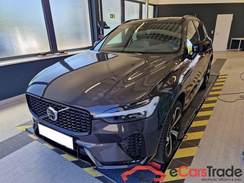 Volvo XC60 (03.2017->) DE - SUV5 B5 (Benzin) AWD EU6d, Ultimate Dark Mild-Hybrid, (Facelift) 2022 - 202 #1