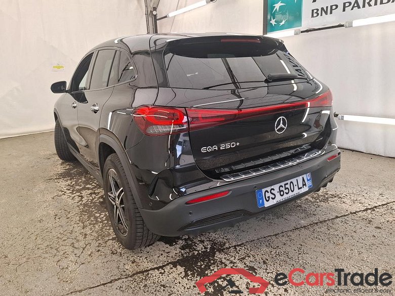 MERCEDES-BENZ EQA / 2021 / 5P / SUV EQA 250+ AMG Line #3