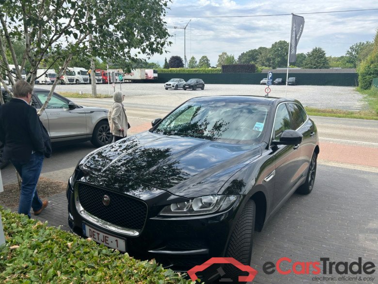 Jaguar F-Pace 20d Pure Aut. Pano LED Meridian Navi Leather KeylessGo Klima PDC ... #2