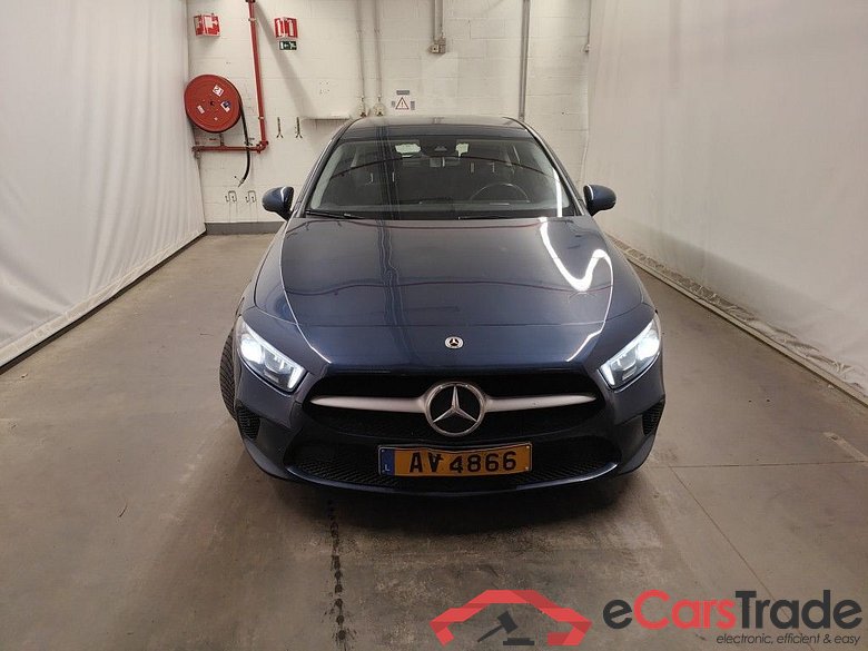 MERCEDES CLASSE A DIESEL (W177) A 180 d 116 Business Solution Essential 5d #5
