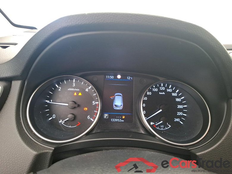 NISSAN Qashqai / 2017 / 5P / Crossover 1.5 DCI 115 DCT Business Edition #6