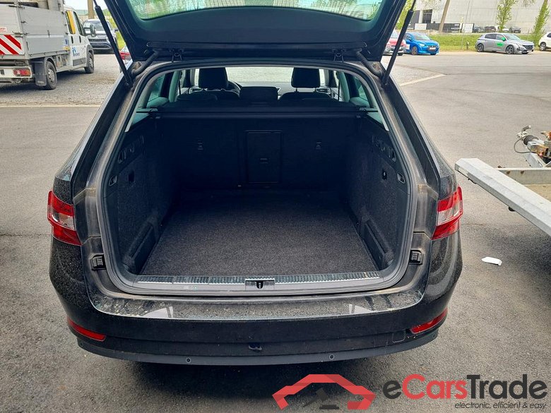 SKODA SUPERB COMBI DIESEL - 2019 2.0 CR TDi Ambition #6