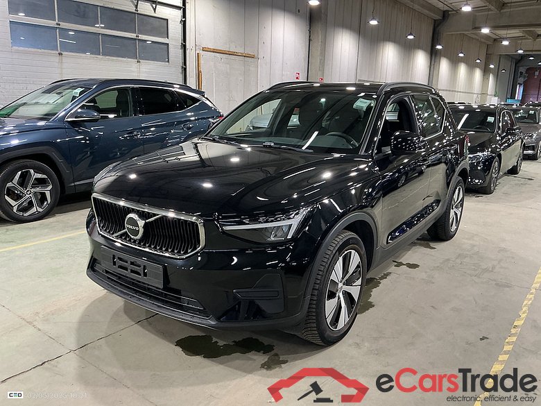 VOLVO XC40 1.5 T2 ESSENTIAL #1