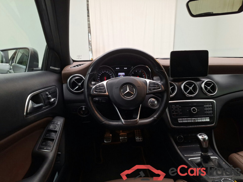 Mercedes, GLA FL'17, Mercedes-Benz GLA GLA 200 5d #5