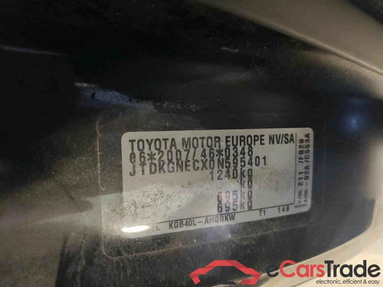 Toyota AYGO 1.0 VVT-i x-play x-shift 5d #6