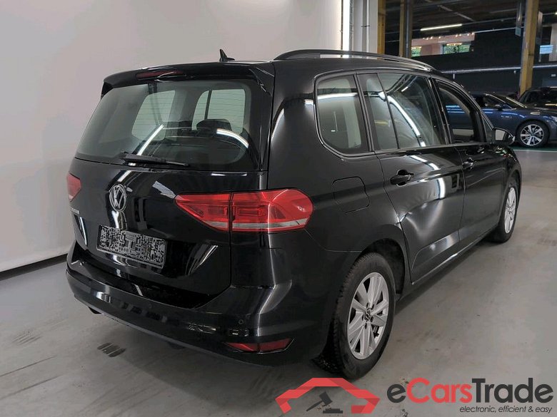 VOLKSWAGEN TOURAN 1.5 TSI TRENDLINE DSG #4