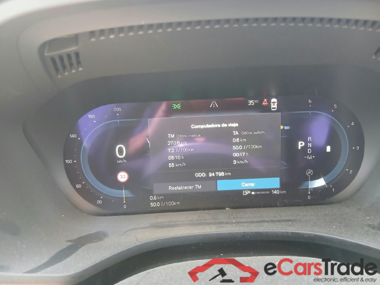 VOLVO XC60 / 2017 / 5P / todoterreno 2.0 B4 D Momentum Pro Auto #4