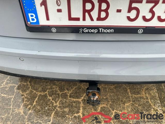 VOLKSWAGEN Golf VIII SW Golf Variant R-Line Business Premium 1.5 eTSI  110 kW (150 pk) 7 versnellingen DSG #3