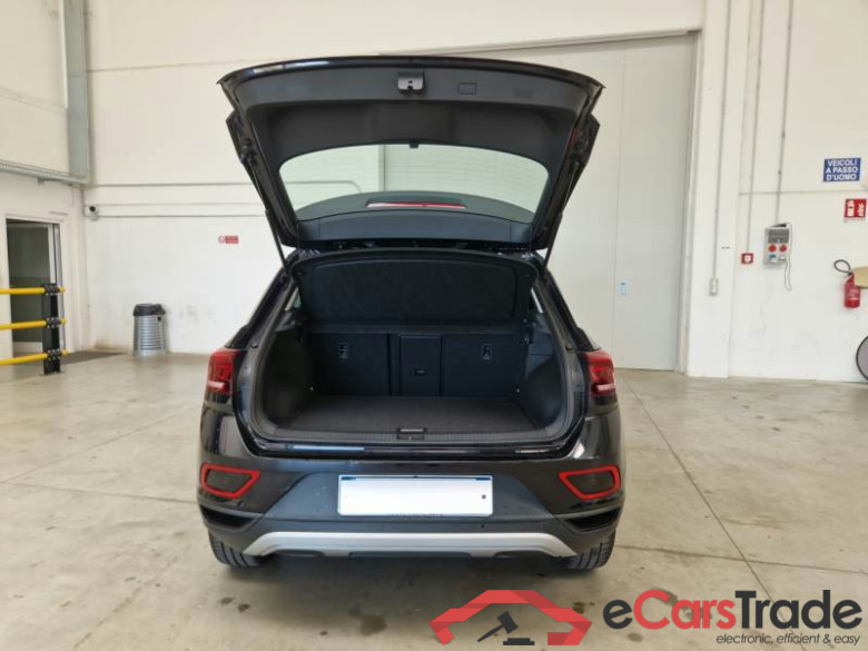 VOLKSWAGEN T-ROC / 2021 / 5P / SUV 1.5 TSI ACT LIFE DSG #5