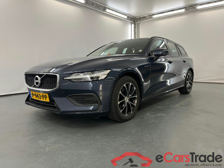 VOLVO V60 2.0 B3 Momentum Advantage #1