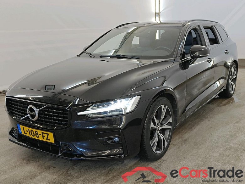 Volvo V60 B3 Automaat Momentum Advantage 5d + Pano