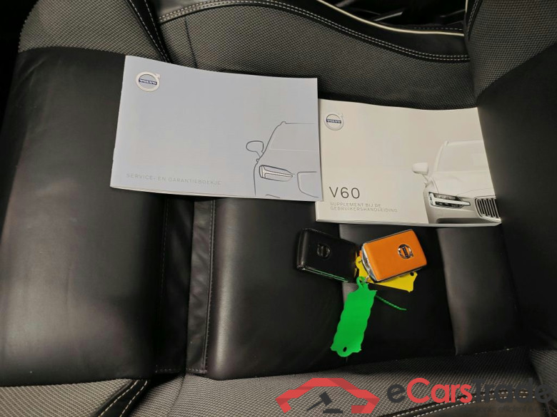 Volvo V60 B3 Automaat Momentum Advantage 5d + Pano #4