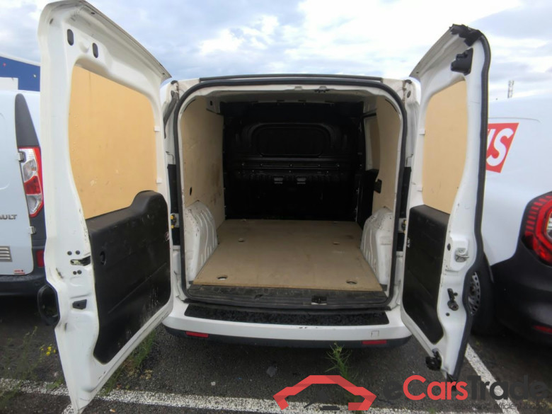 DOBLO CARGO MJET 105 PRO LOUNGE #5