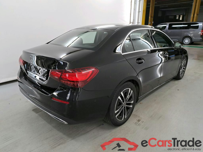 MERCEDES-BENZ A-Klasse 1.3 A 180 LUXURY LINE DCT #4