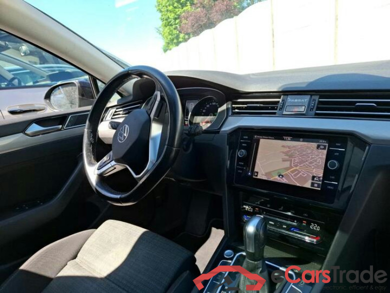 Volkswagen Passat Variant 2.0 TDI 150Hp Aut. LED Pano ACC Navi Sport-Seats KeylessGo Camera Klima PDC ... #5