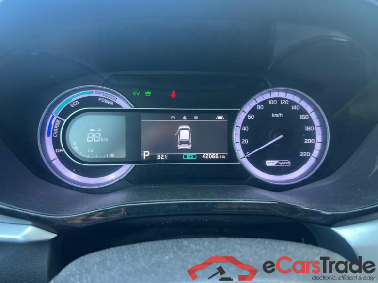 KIA Niro / 2019 / 5P / crossover 1.6 GDi HEV 104kW (141CV) Concept #4