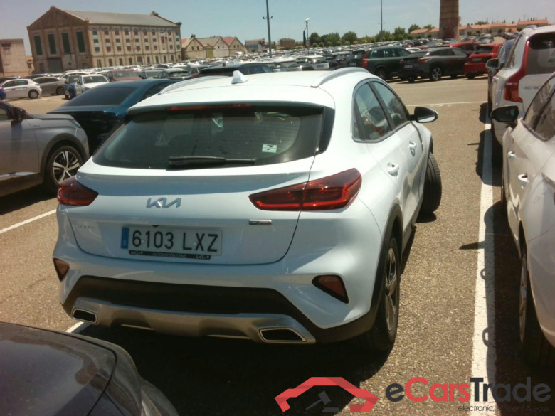 KIA XCeed / 2019 / 5P / todoterreno 1.6 GDi PHEV 104kW (141CV) eDrive #2