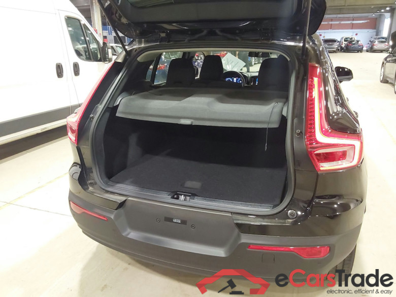VOLVO XC40 1.5 T2 MOMENTUM CORE #3