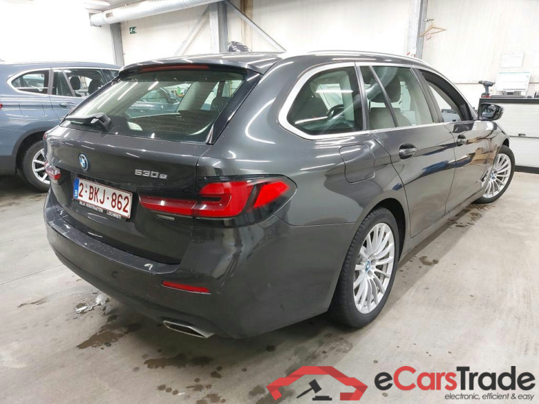BMW - BMW 5 TOURING 530e 292PK Business Edition With Heated Dakota Seats & Driving Assistant Pro & Safety Pack & Parking Assistant  * HYBRID * #2