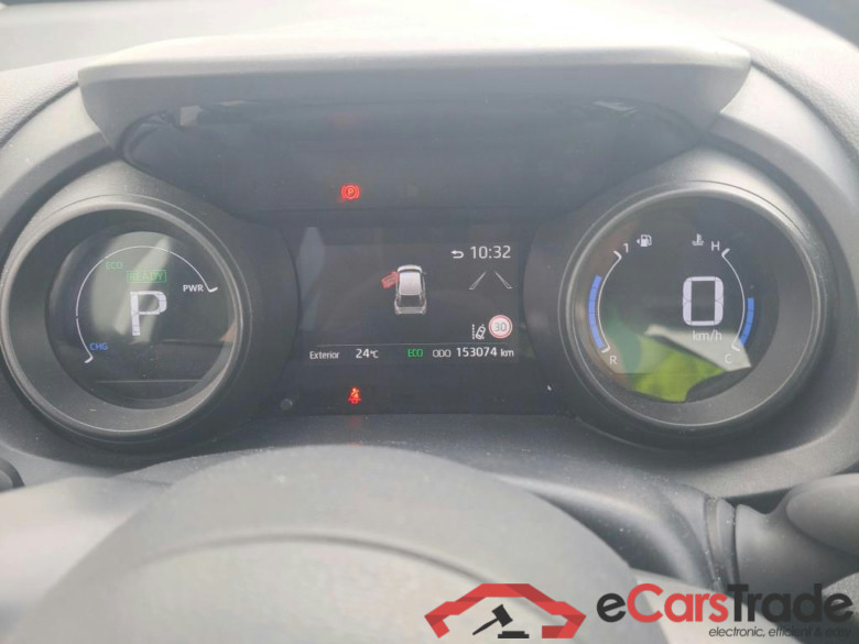 TOYOTA Yaris Cross / 2021 / 5P / todoterreno 1.5 120H Business Plus #4