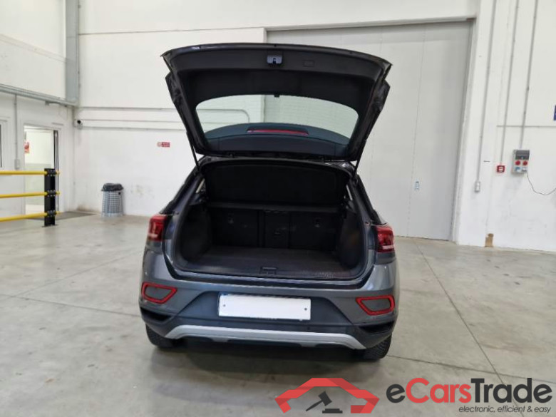 VOLKSWAGEN T-ROC / 2021 / 5P / SUV 2.0 TDI SCR LIFE DSG #5