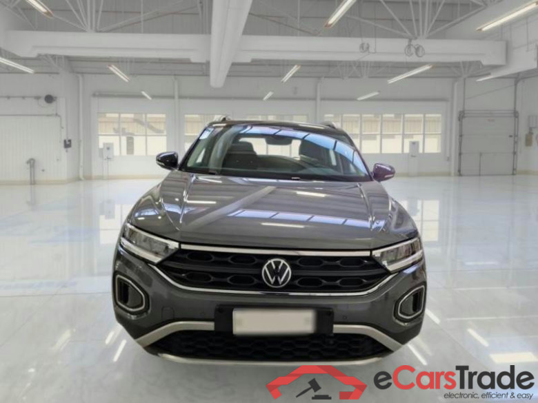 VOLKSWAGEN T-ROC / 2021 / 5P / SUV 2.0 TDI SCR LIFE DSG #6
