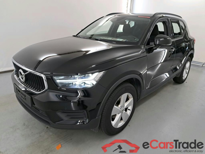 VOLVO XC40 1.5 T2 MOMENTUM CORE #1