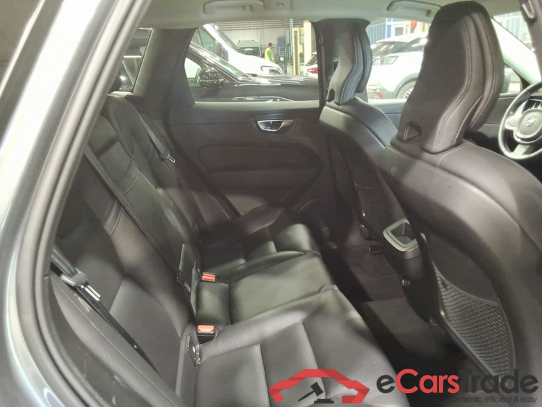 VOLVO XC60 DIESEL - 2017 2.0 D3 Momentum Pro AdBlue Winter Business Pro Park Assist #5