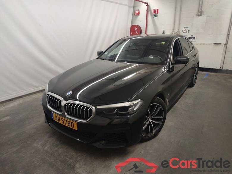 BMW 5 DIESEL - 2020 520 dXA 190hp MHD 4d