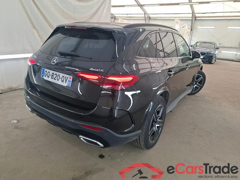 GLC / 2022 / 5P / SUV GLC 300 e AMG Line 4MATIC #3