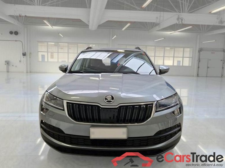 SKODA KAROQ / 2017 / 5P / SUV 1.6 TDI SCR EXECUTIVE DSG #6