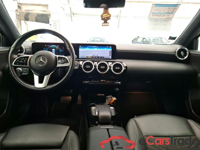 MERCEDES-BENZ Classe A Compact / 2018 / 5P / Berline A 200 d Business Line 8G-DCT #5
