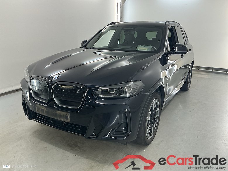 BMW IX3 80KWH AUTO