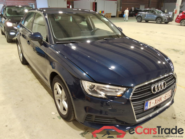 Audi A3 1.0 30 TFSI LED Navi Klima PDC ... #2