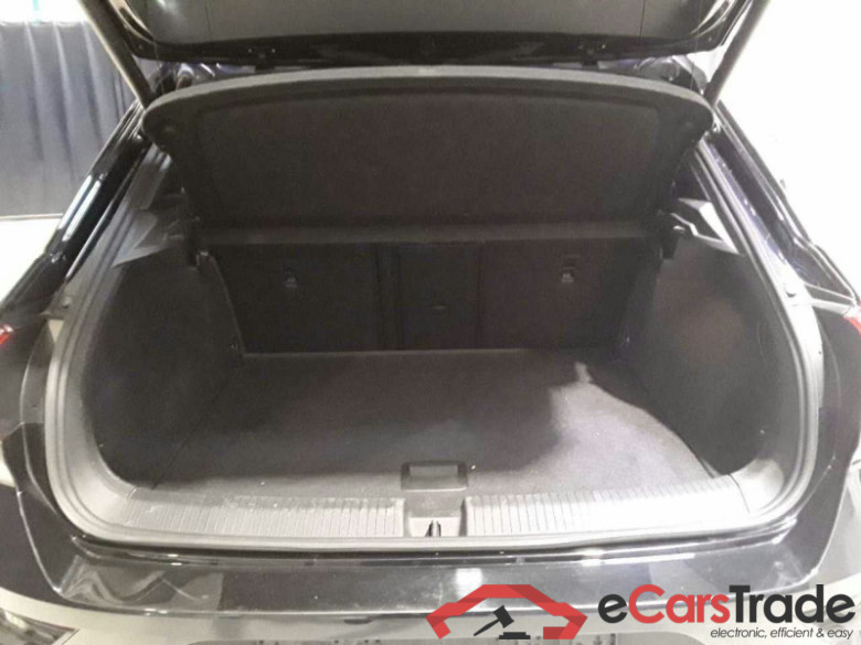 Volkswagen T-Roc (A11)(09.2017->2021) DE - SUV5 1.5 TSI EU6d, Sport OPF, 2020 - 2022 #6