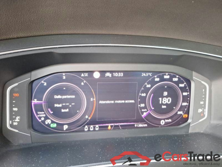 VOLKSWAGEN TIGUAN / 2020 / 5P / SUV 2.0 TDI SCR 110KW ELEGANCE DSG #4
