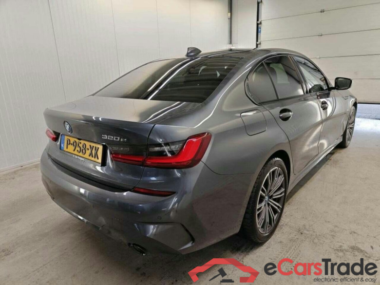 BMW 3-serie 320e Bns Ed. Pl. #2